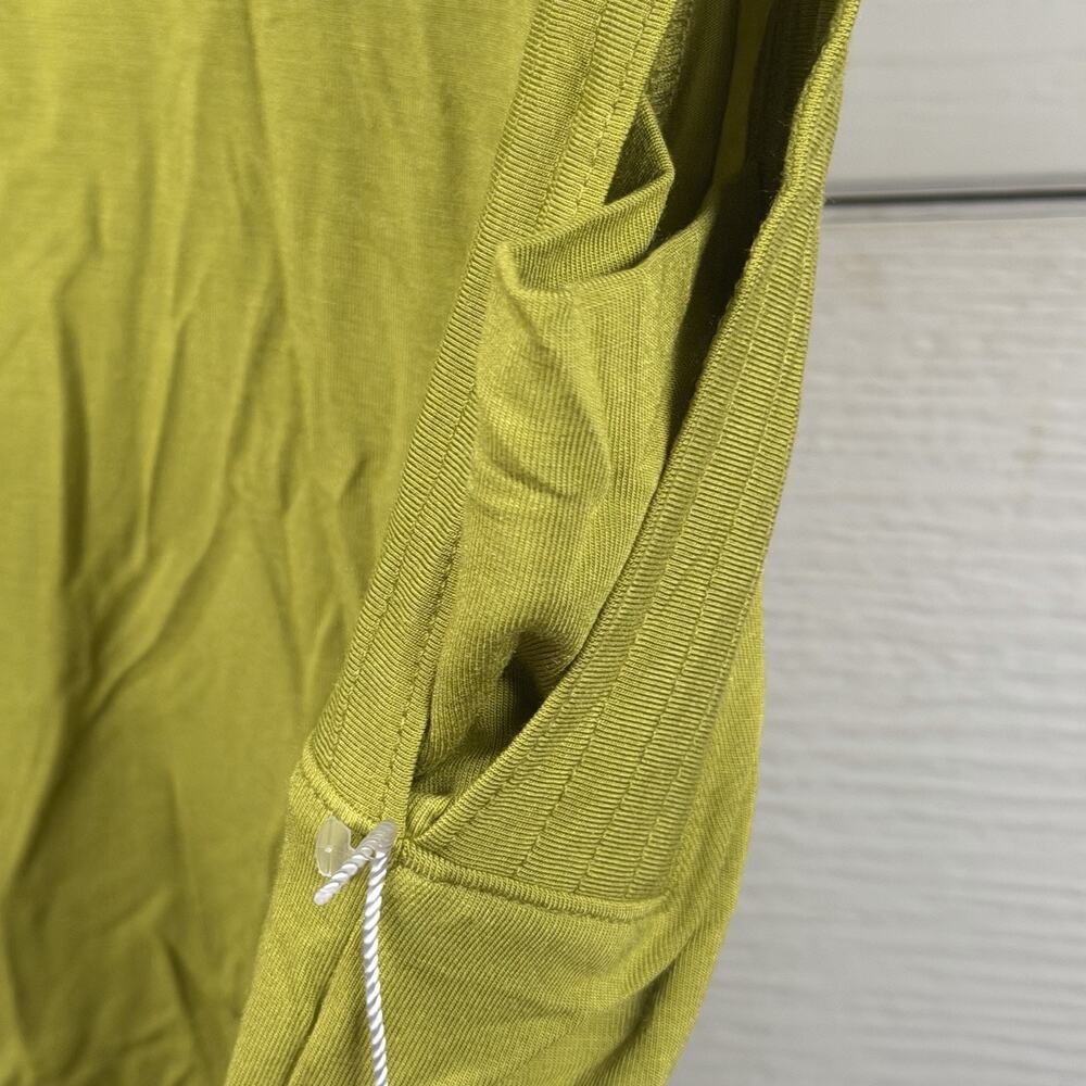 Worthington Tank Top Women's Medium Round Neck Tencel Blend Green Wide Strap - Picture 2 of 4